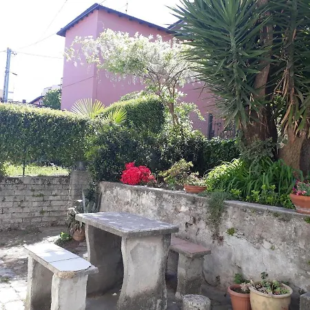 Il Cortiletto Apartment *